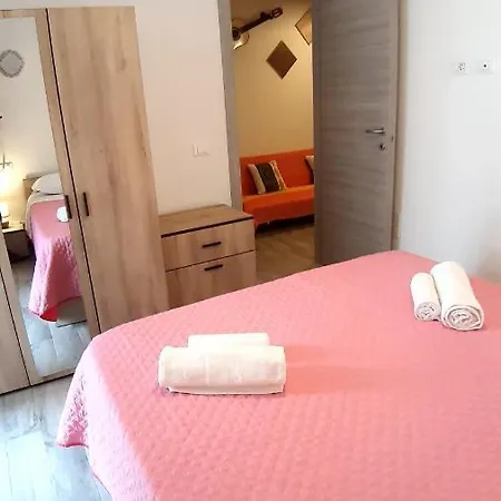 Domo In Terranoa, Old Town Apartmán